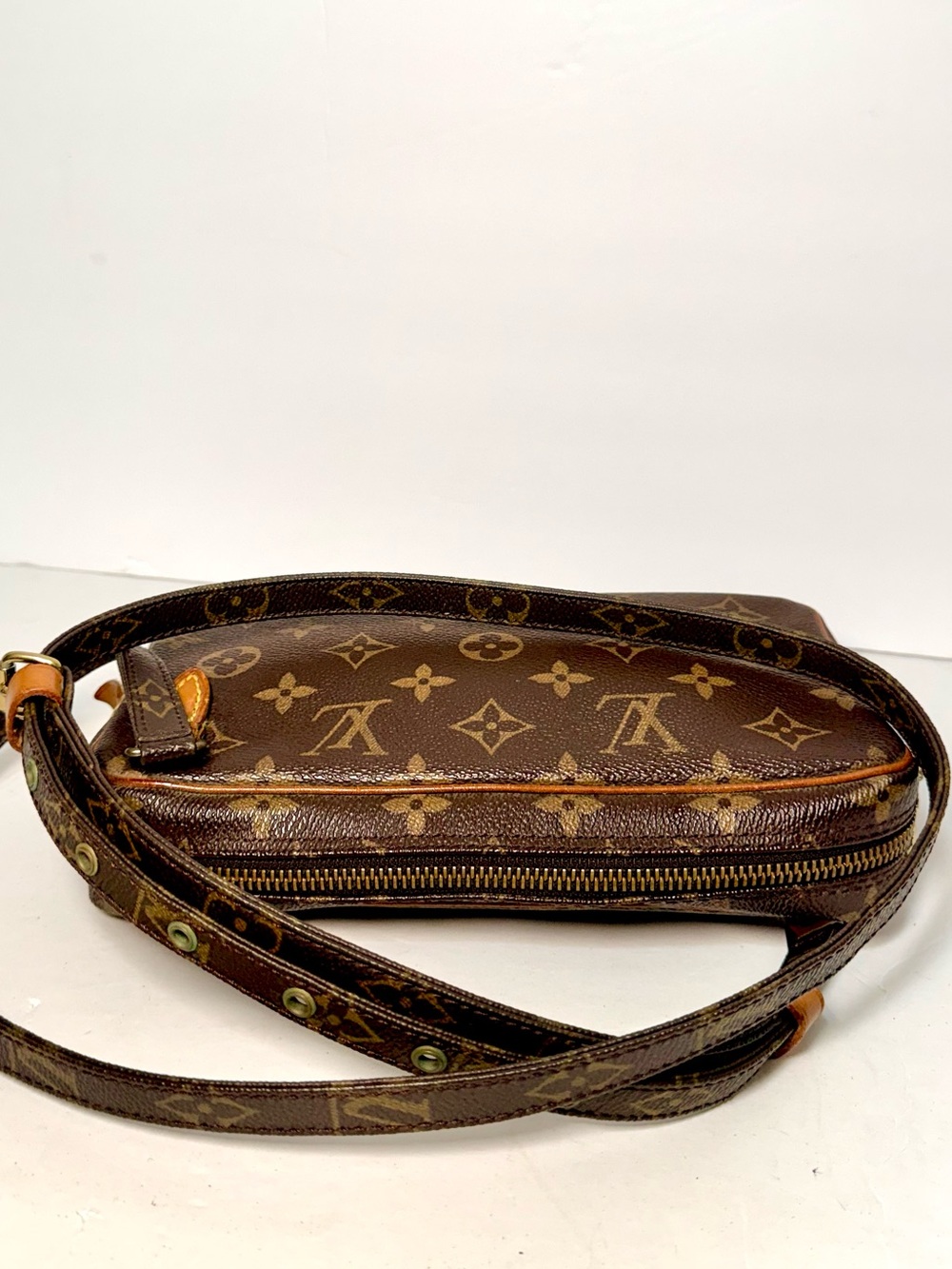 Louis Vuitton Monogram Canvas Crossbody Bag in Brown - Picture 11 of 15
